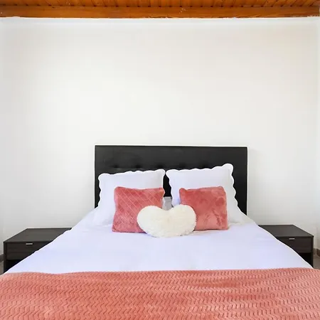 Fully Equipped Luxury Apartment *